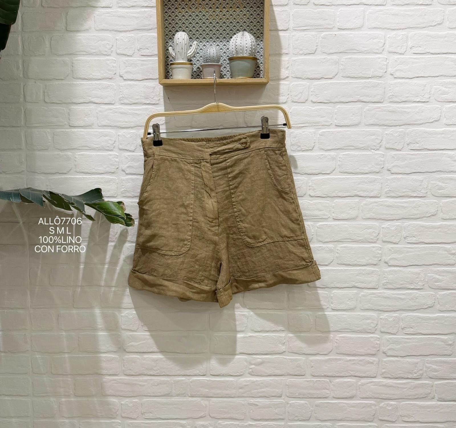 Short lino Marrón