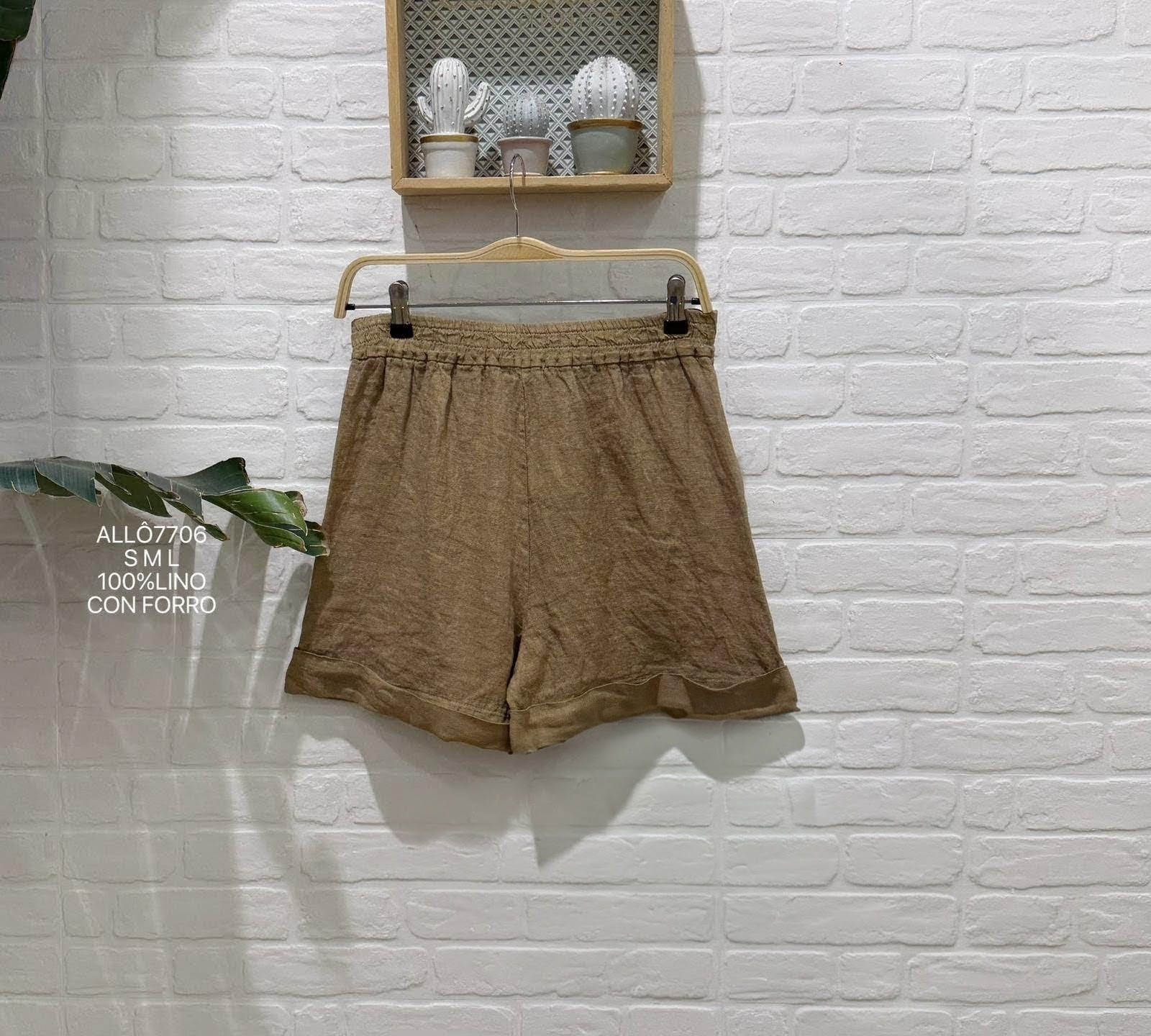 Short lino Marrón